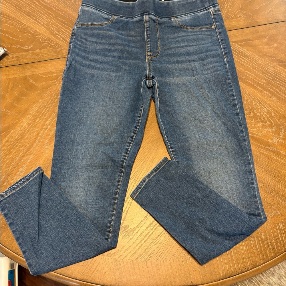 Old Navy Women's Skinny Jeans in Medium Blue Wash